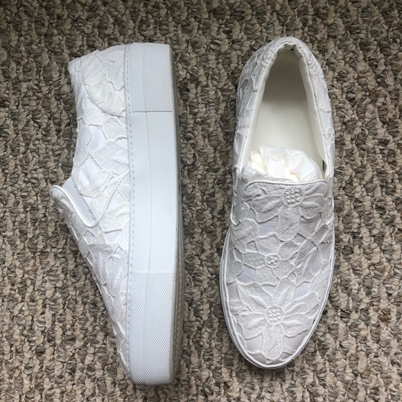 ❌SOLD❌Moncler Authentic Women’s New Roseline shoes - Picture 5 of 8